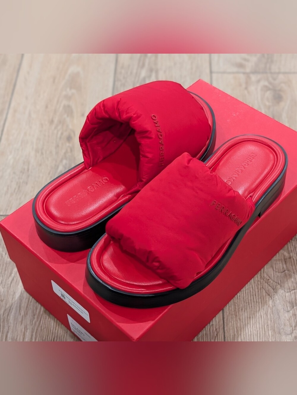 $795 Mens FERRAGAMO "Delfino" Padded Slide Sandals Black/Red US 9